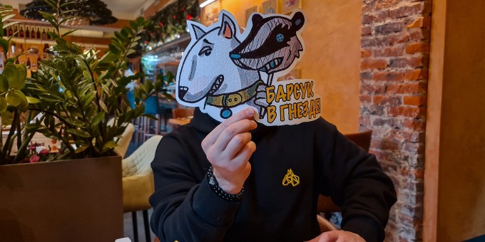 Совместно с Viber выпустили стикерпак фудхантера и рассказываю как попасть к нам, чтобы писать про еду