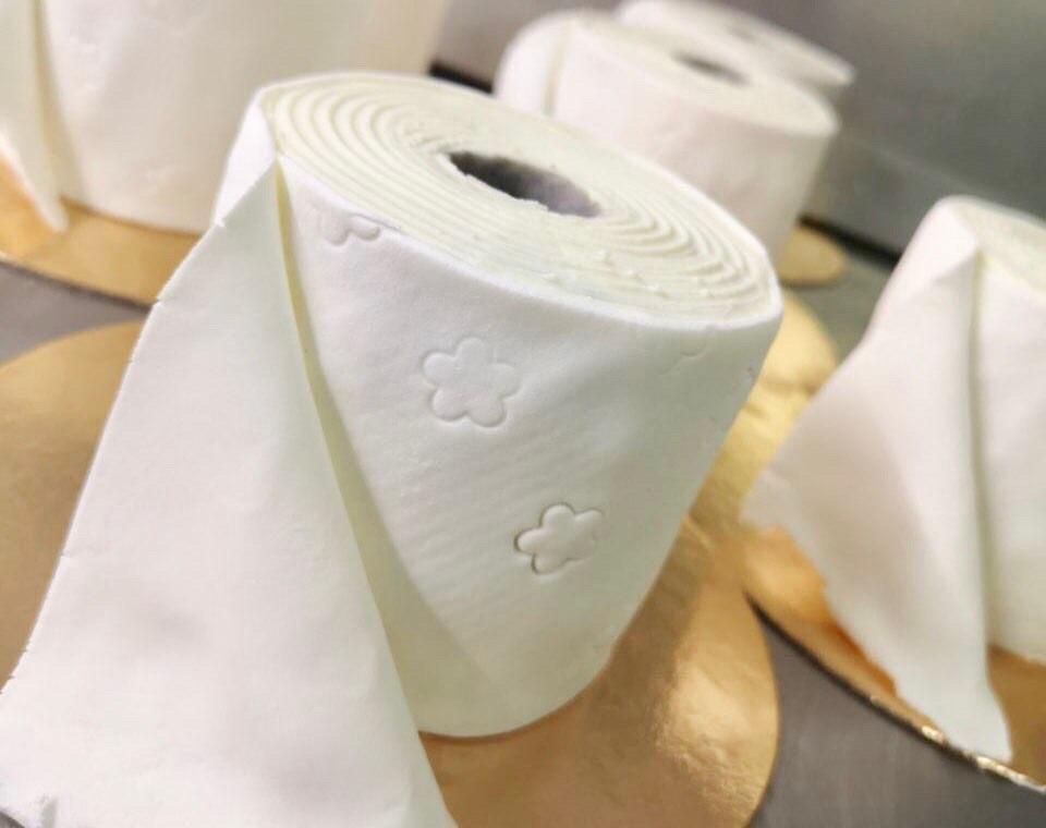 Туалетная бумага, септодез и колбаса - смотрите, что напекли в Cakes.by - фото - 2