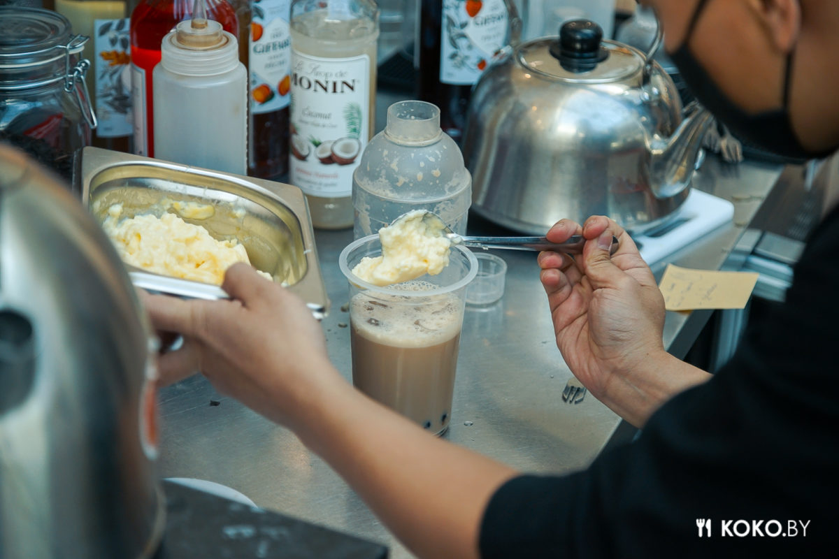 Молодые азиаты открыли точку с холодным бабл ти - фото - 7