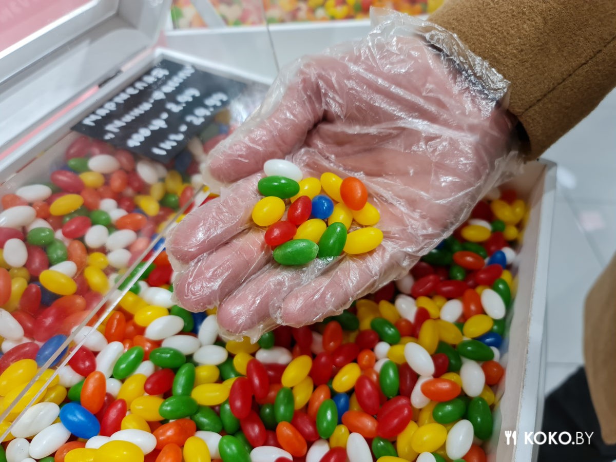 Как впасть в детство. Разнесли первый магазин желатинок «Мятный Кит», где всё по 2,99р - фото - 41