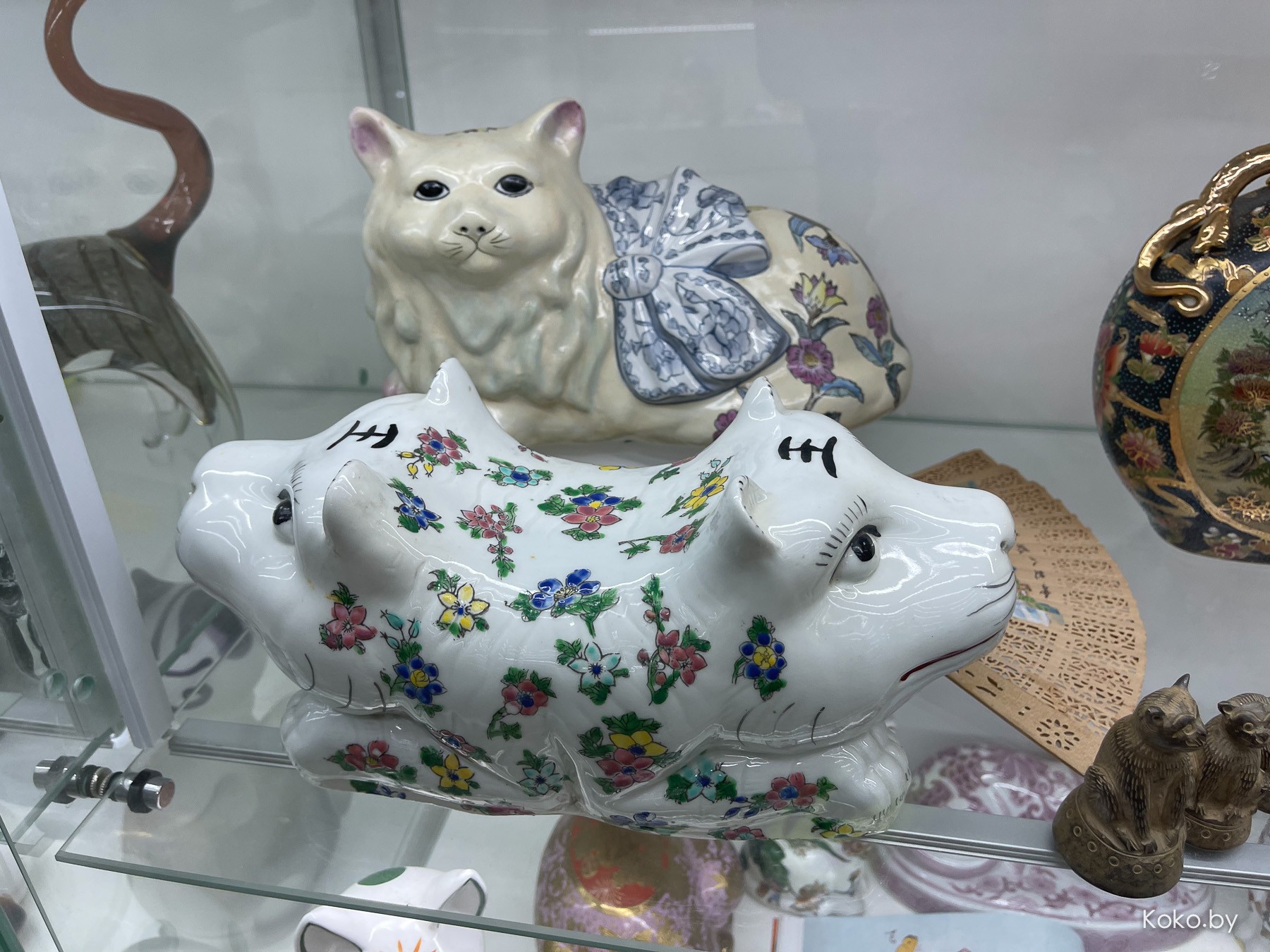 Арт-галерея «Котовасия», где кроме мяукающих котиков более 7000 экземпляров котов со всего мира - фото - 50