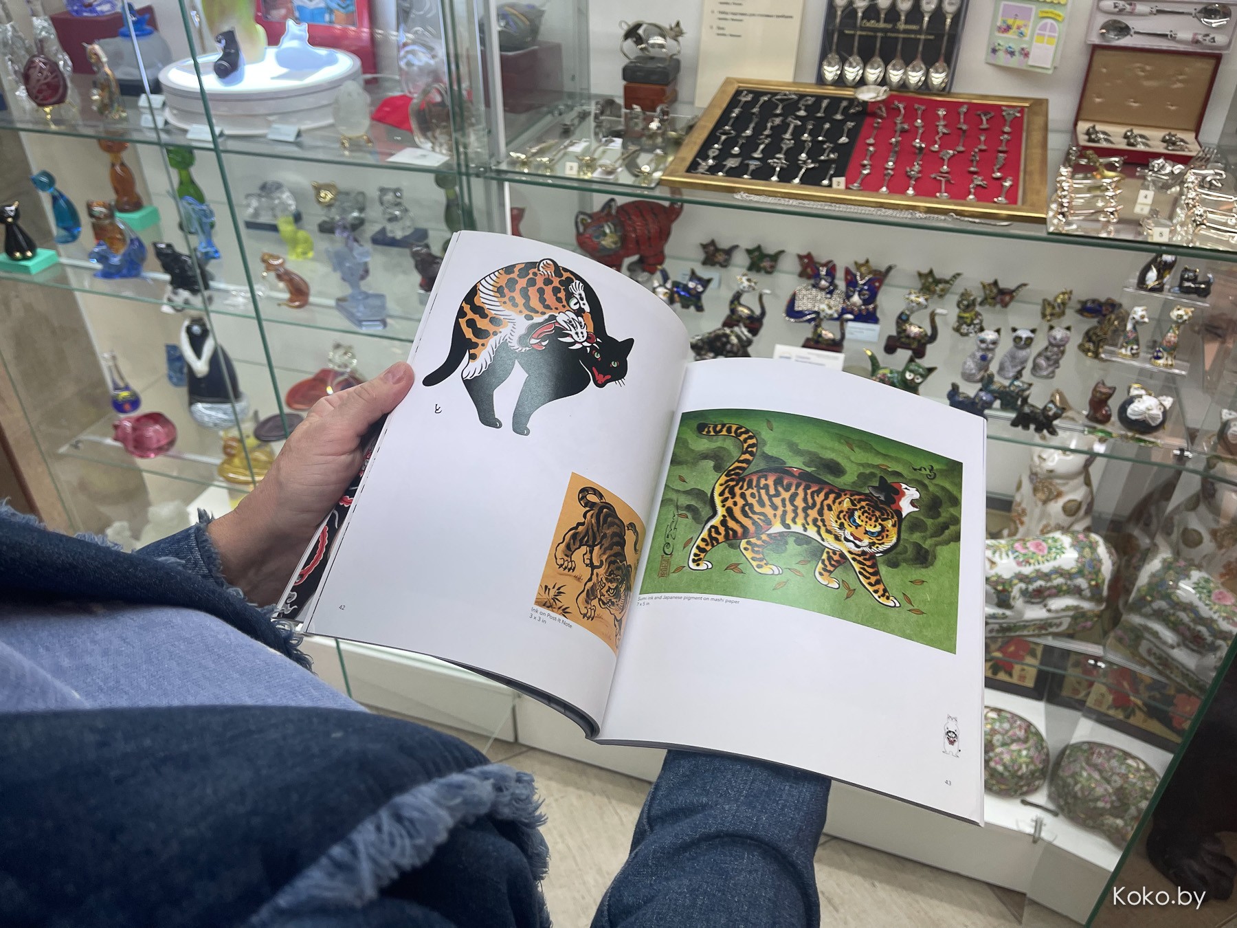 Арт-галерея «Котовасия», где кроме мяукающих котиков более 7000 экземпляров котов со всего мира - фото - 65