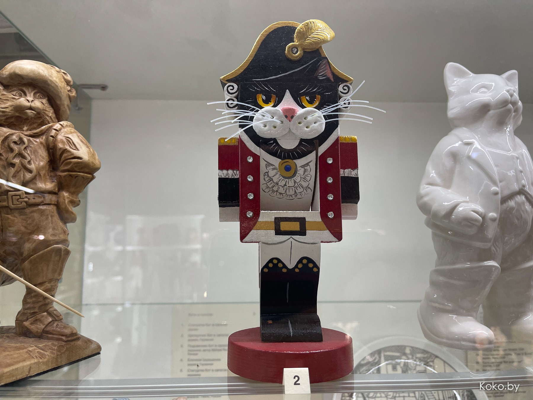 Арт-галерея «Котовасия», где кроме мяукающих котиков более 7000 экземпляров котов со всего мира - фото - 68