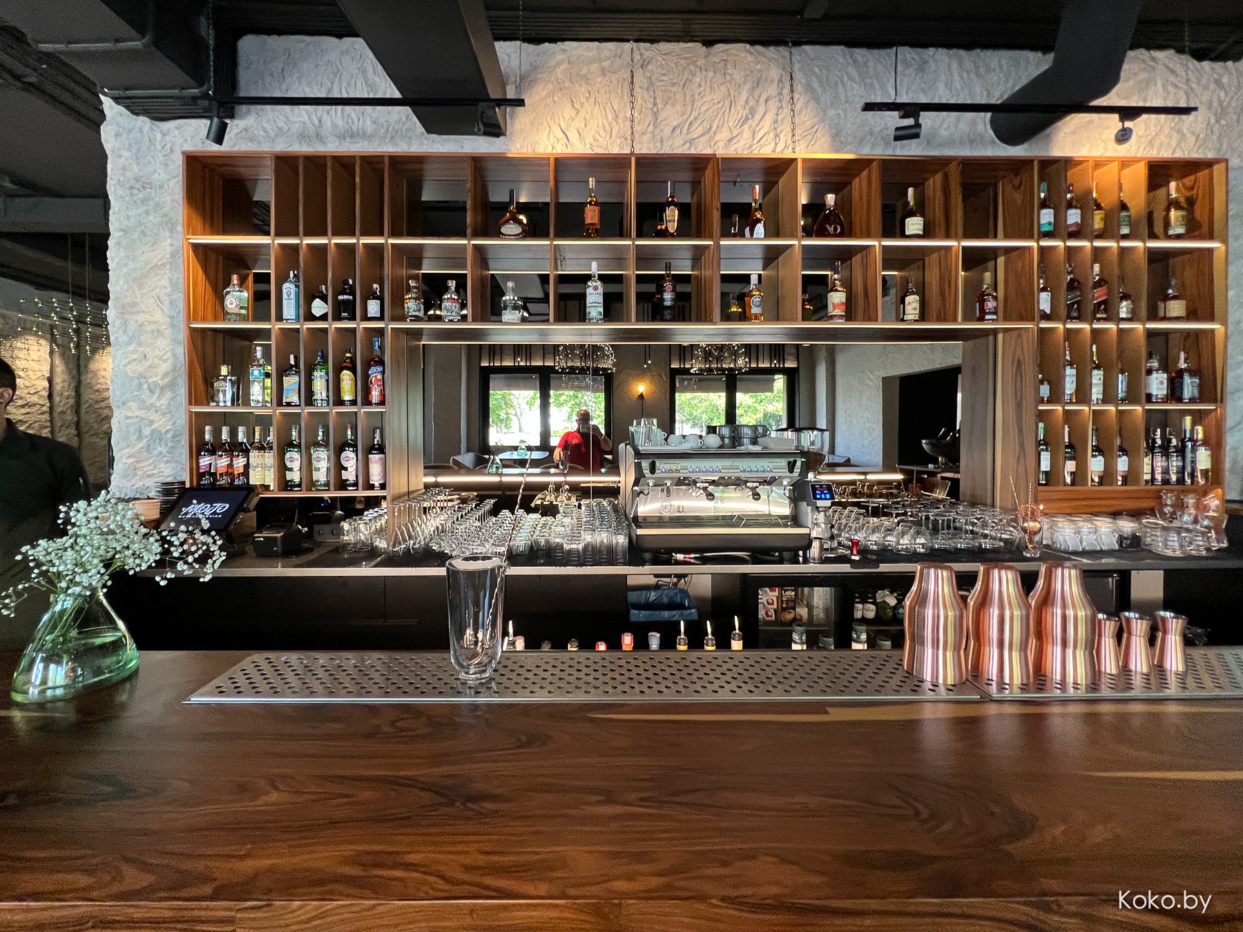 Чем кормят в новом, с пометкой свободной кухни, ресторане «Моджо» напоминающем «Фабрик» - фото - 8