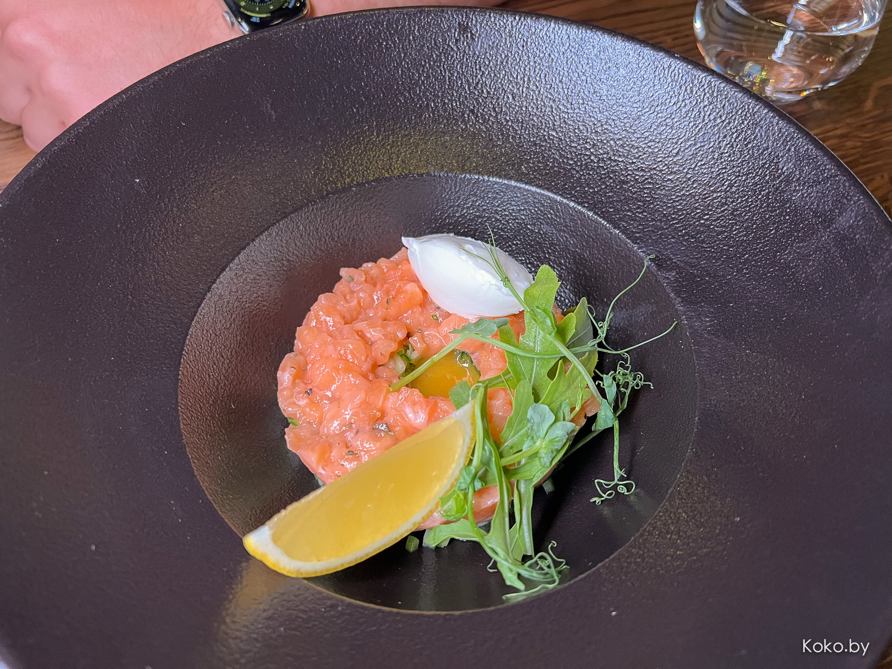 Посмотрел на правила в новом доме дыма «Танжирс Лаунж» в атмосфере сгоревшего особняка с кальянами по 5000€ - фото - 32