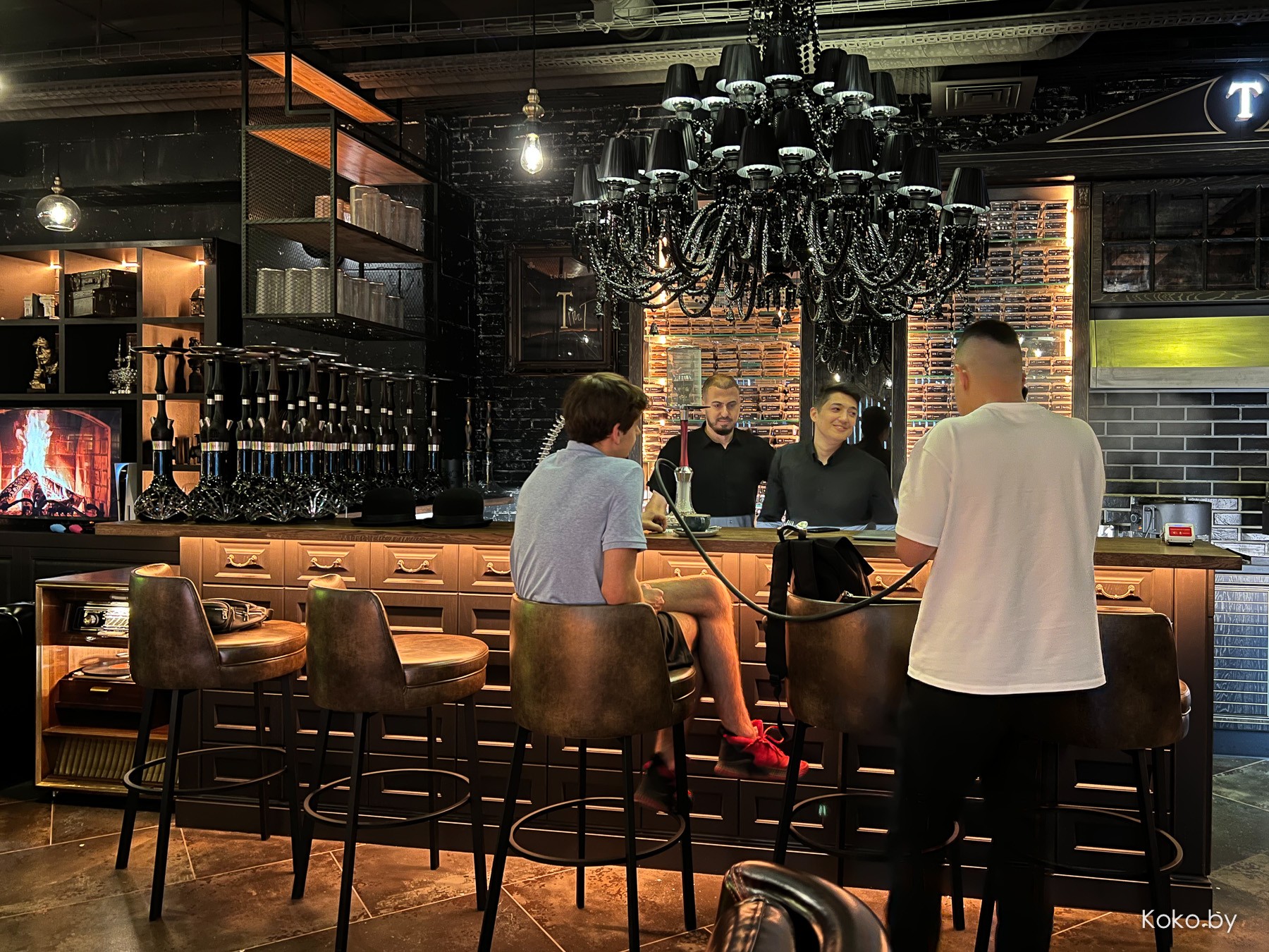 Посмотрел на правила в новом доме дыма «Танжирс Лаунж» в атмосфере сгоревшего особняка с кальянами по 5000€ - фото - 20