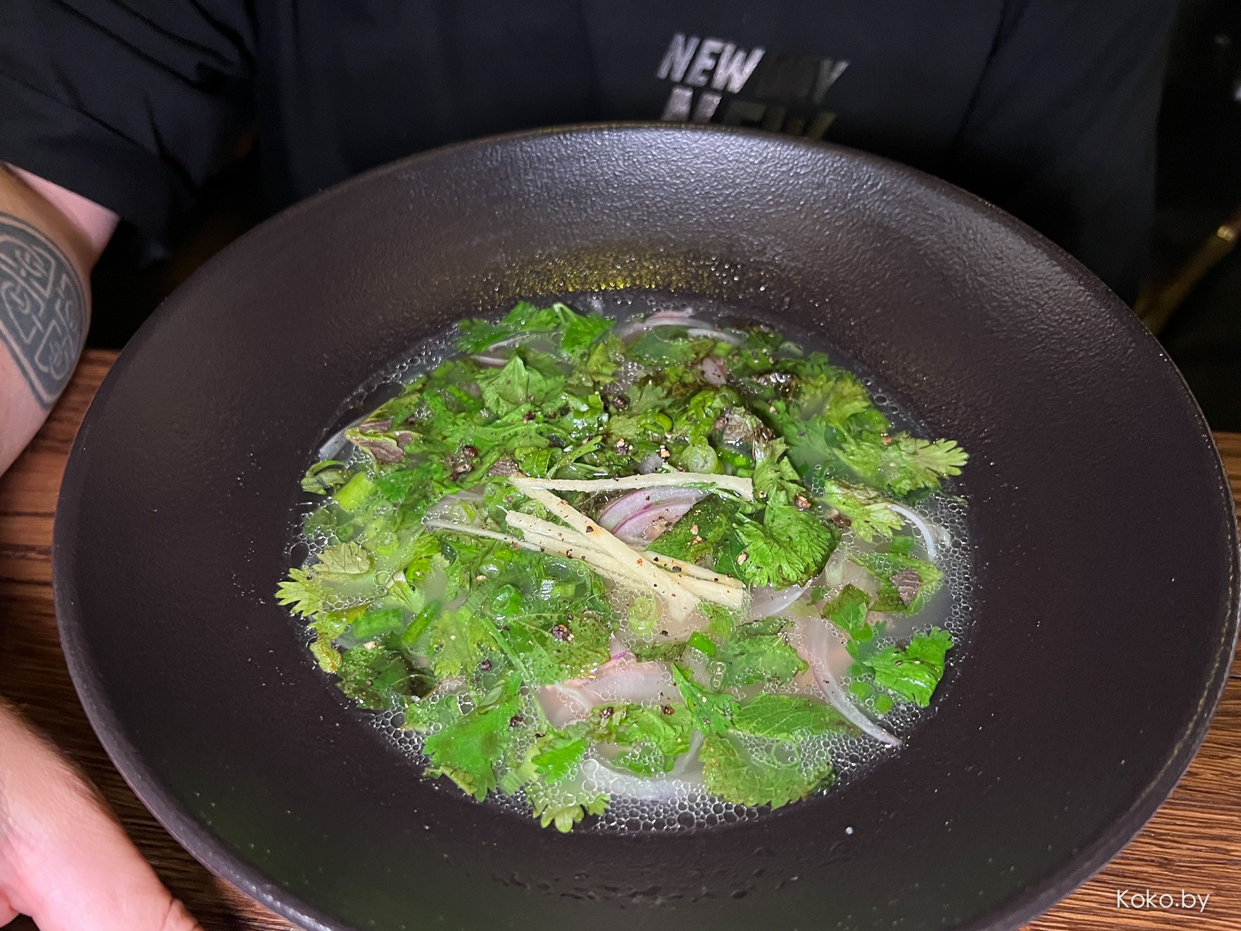 Посмотрел на правила в новом доме дыма «Танжирс Лаунж» в атмосфере сгоревшего особняка с кальянами по 5000€ - фото - 34