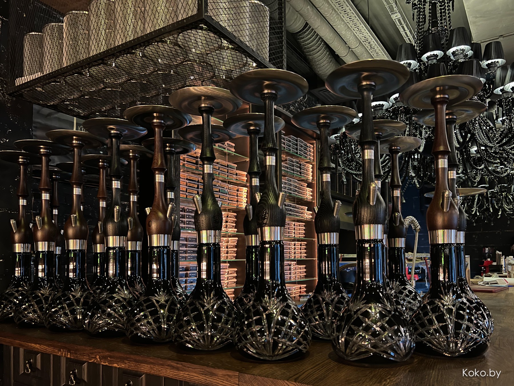 Посмотрел на правила в новом доме дыма «Танжирс Лаунж» в атмосфере сгоревшего особняка с кальянами по 5000€ - фото - 22