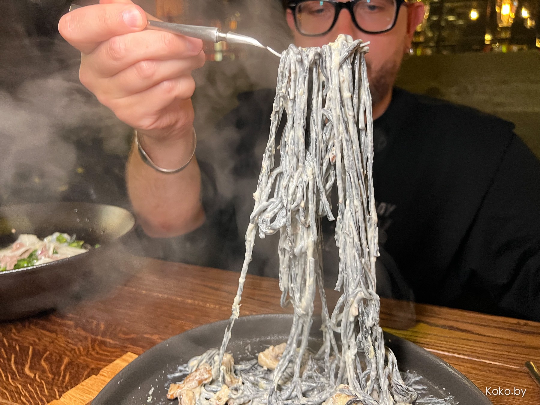 Посмотрел на правила в новом доме дыма «Танжирс Лаунж» в атмосфере сгоревшего особняка с кальянами по 5000€ - фото - 37