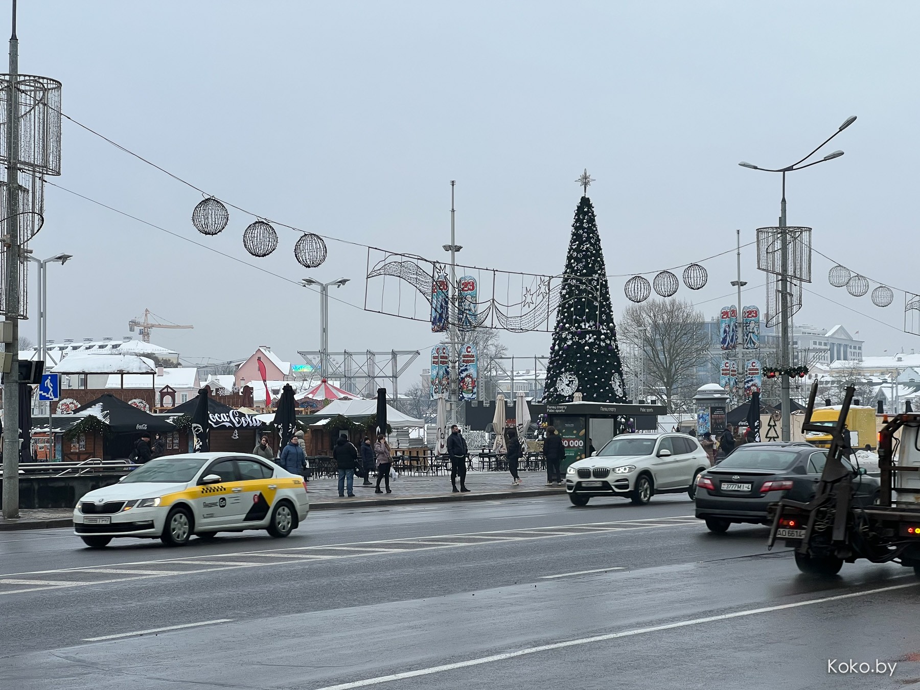 Куда сходить вечером? Прошлись по новогодним ярмаркам, посмотрели цены, попили глинтвейн - фото - 19
