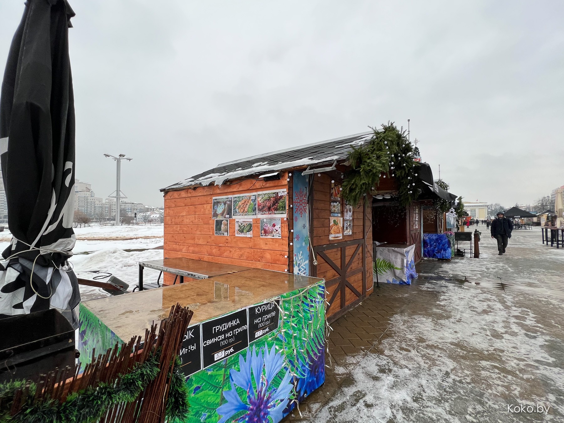 Куда сходить вечером? Прошлись по новогодним ярмаркам, посмотрели цены, попили глинтвейн - фото - 22