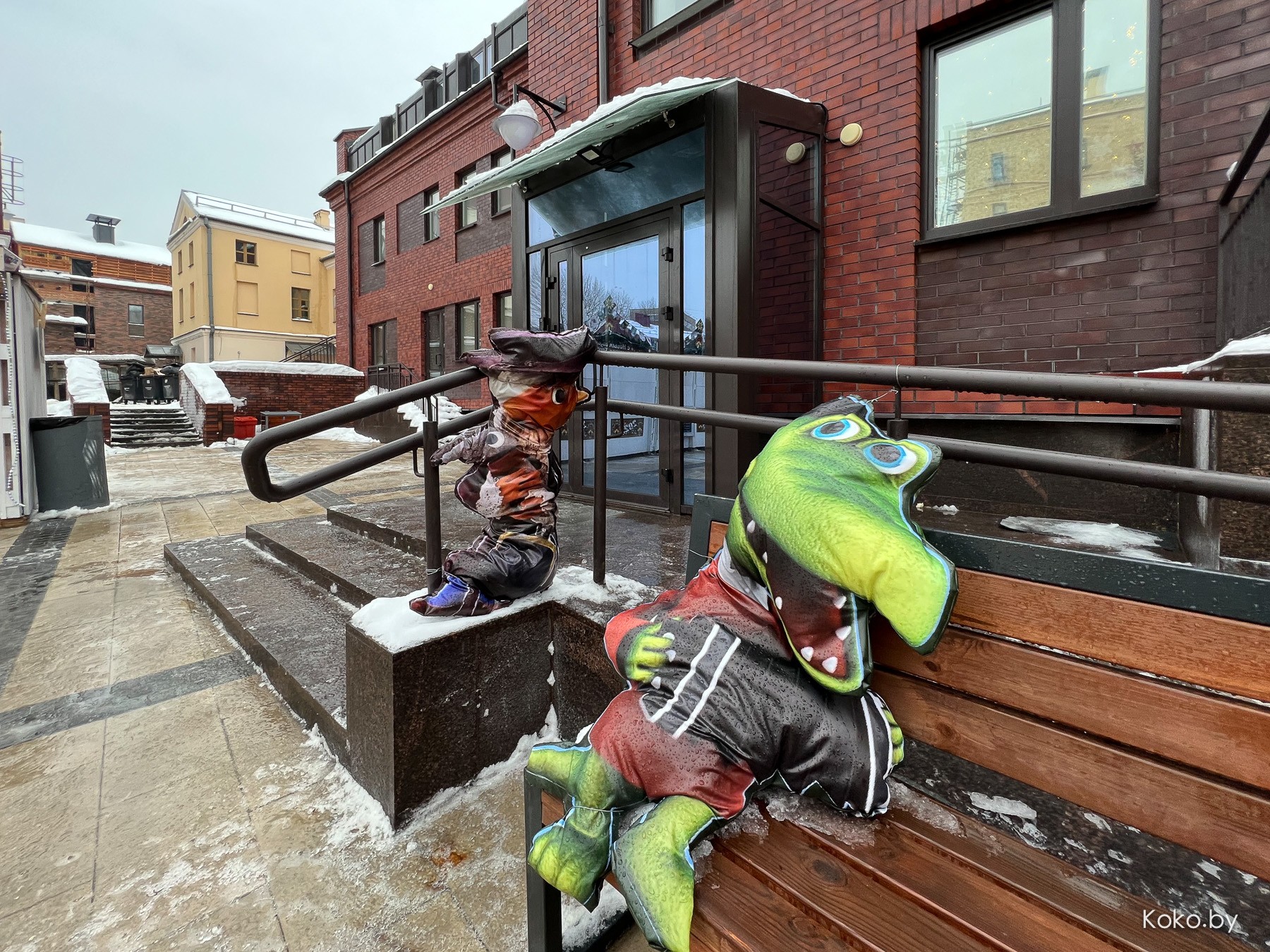 Куда сходить вечером? Прошлись по новогодним ярмаркам, посмотрели цены, попили глинтвейн - фото - 3