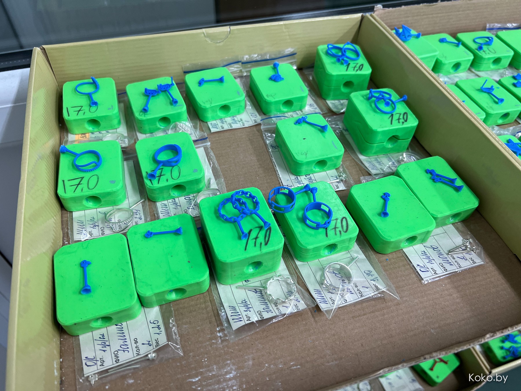 Сходили на экскурсию, чтобы посмотреть как появляются на свет ваши кольца и серёжки на ювелирном заводе «ZORKA» - фото - 15