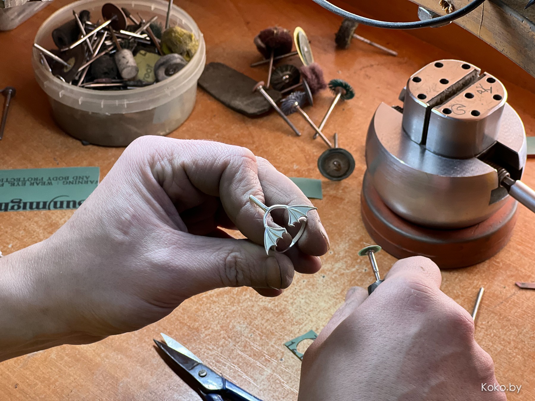 Сходили на экскурсию, чтобы посмотреть как появляются на свет ваши кольца и серёжки на ювелирном заводе «ZORKA» - фото - 16