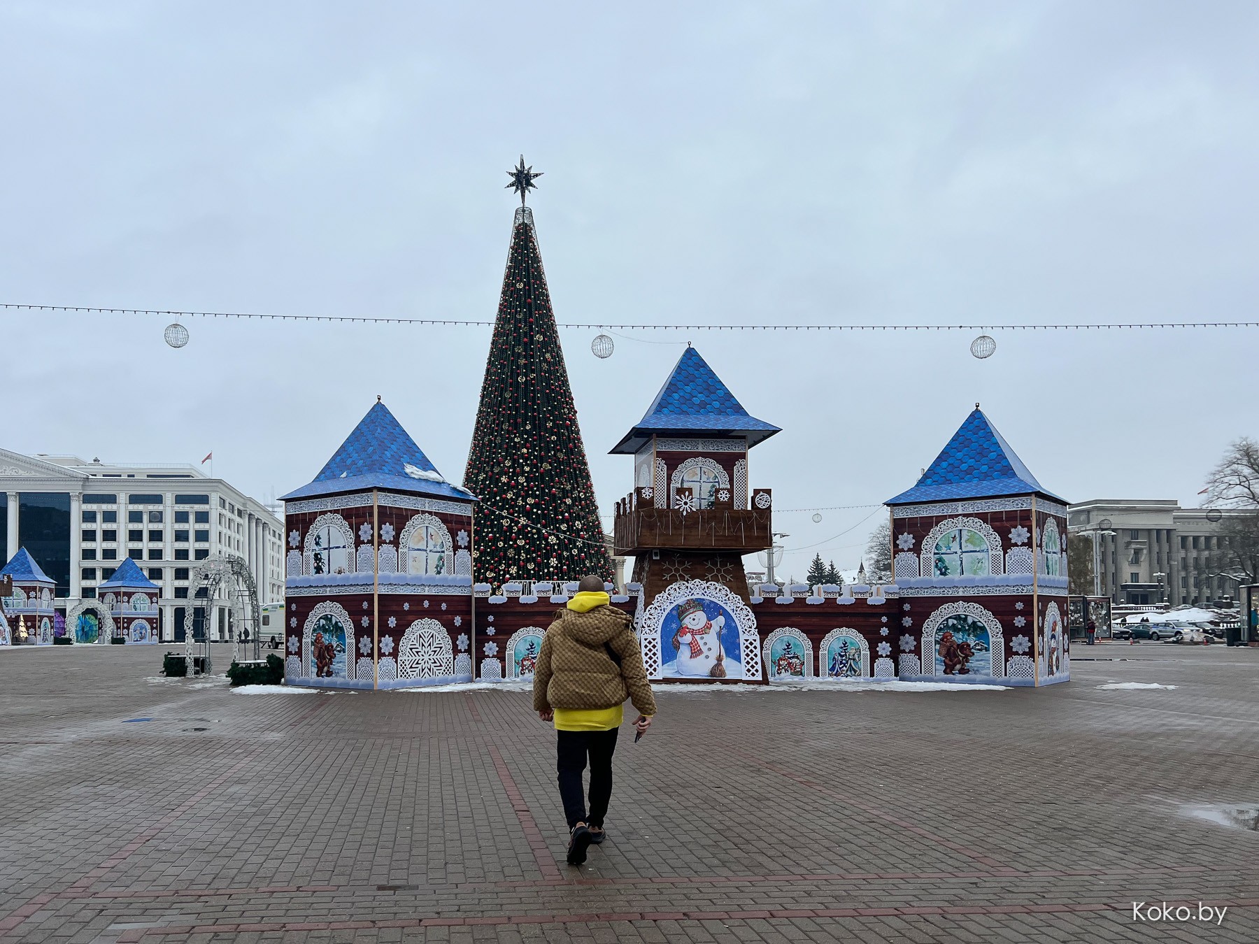 Куда сходить вечером? Прошлись по новогодним ярмаркам, посмотрели цены, попили глинтвейн - фото - 41