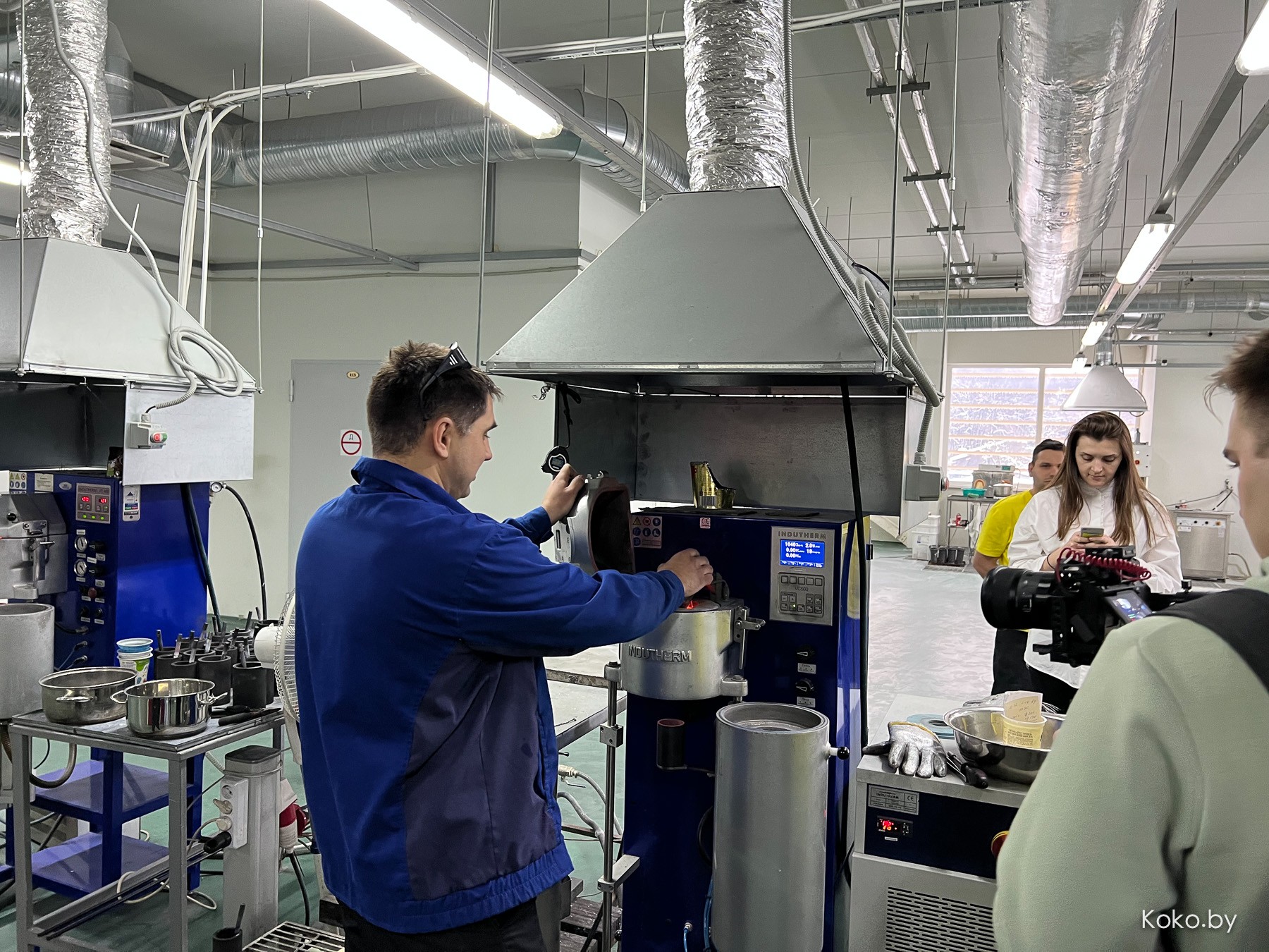 Сходили на экскурсию, чтобы посмотреть как появляются на свет ваши кольца и серёжки на ювелирном заводе «ZORKA» - фото - 27