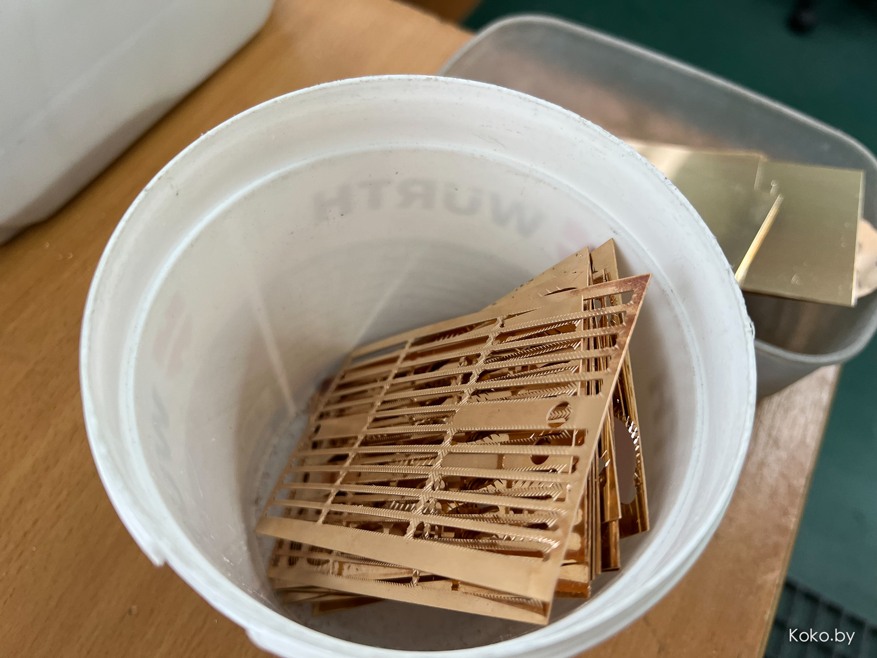 Сходили на экскурсию, чтобы посмотреть как появляются на свет ваши кольца и серёжки на ювелирном заводе «ZORKA» - фото - 47