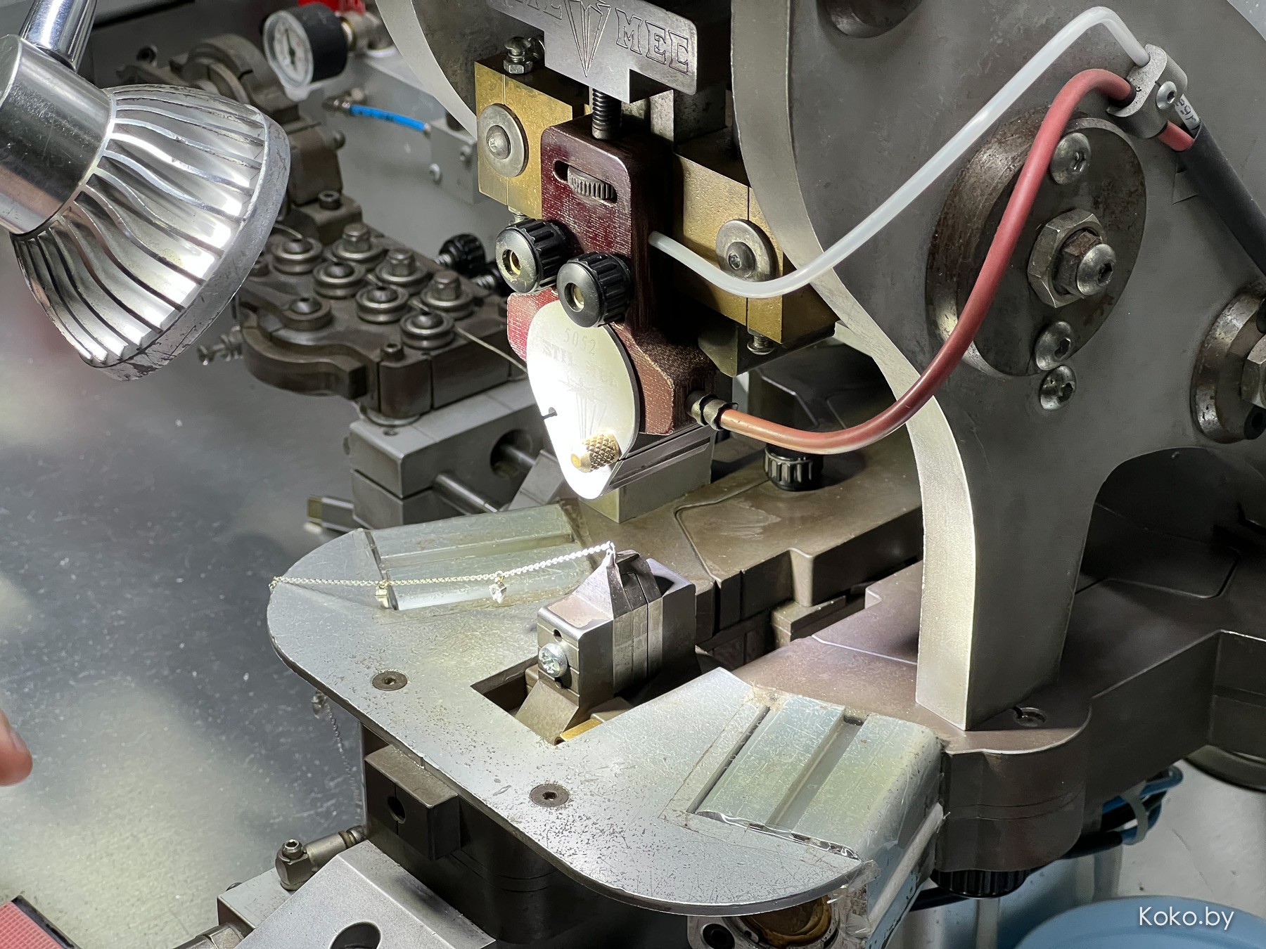 Сходили на экскурсию, чтобы посмотреть как появляются на свет ваши кольца и серёжки на ювелирном заводе «ZORKA» - фото - 36