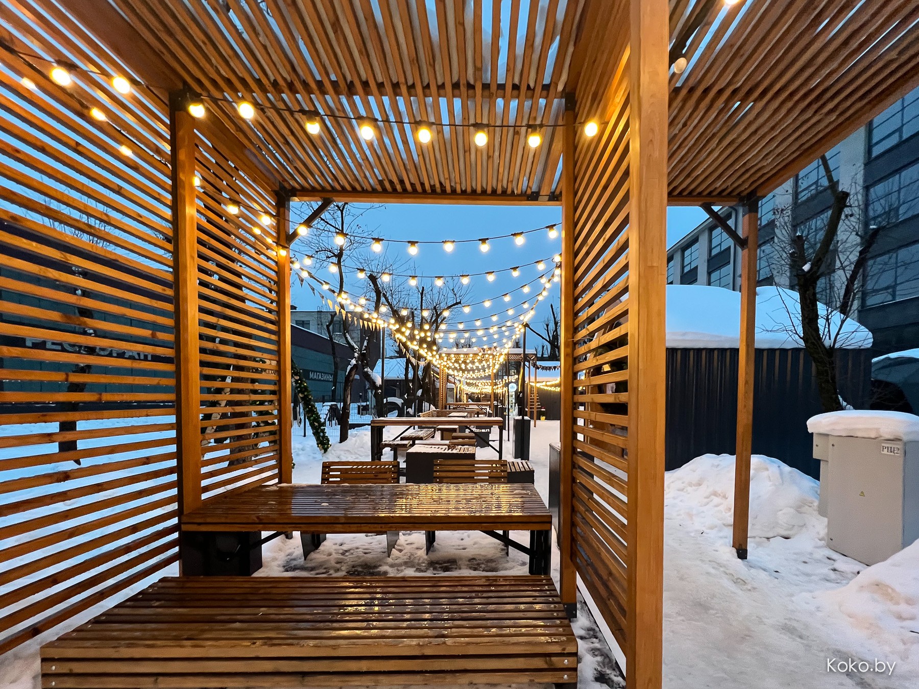 Куда сходить вечером? Прошлись по новогодним ярмаркам, посмотрели цены, попили глинтвейн - фото - 69