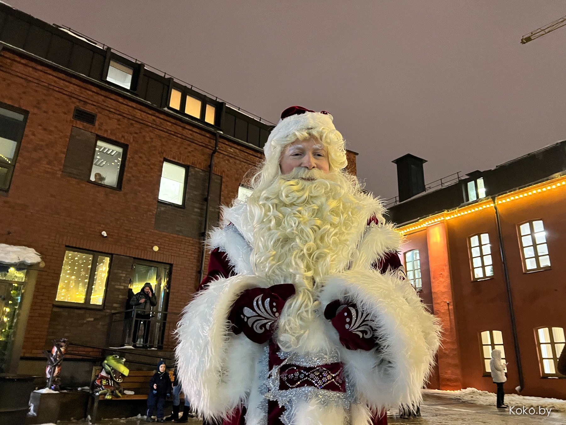 Куда сходить вечером? Прошлись по новогодним ярмаркам, посмотрели цены, попили глинтвейн - фото - 16