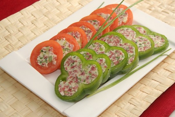 Закуски: Фаршированные овощи