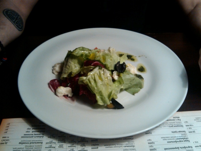 Instagram: Очень странный салат с шариками лосося фром Гудвин, г. Минск