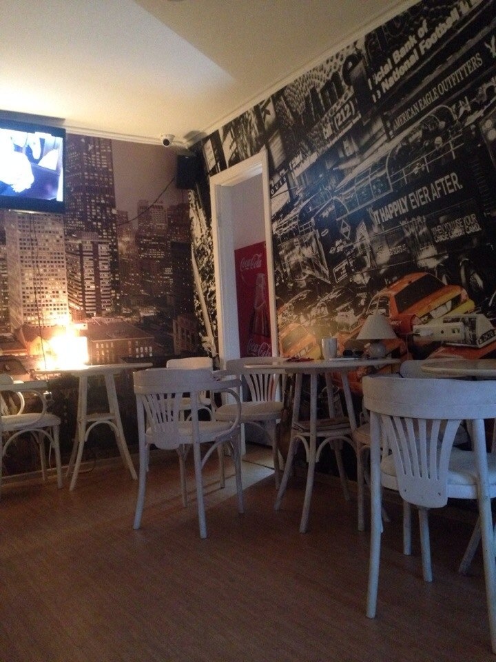 Instagram: Тест драйв Dream cafe (Дрим кафе), мало десертов, орды студентов