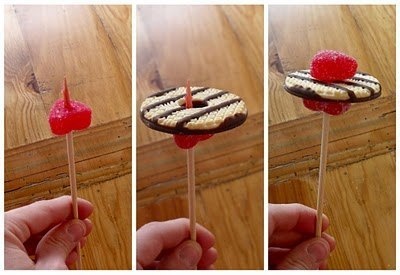 Лига жратвы: Цветочки из печенья и мармелада