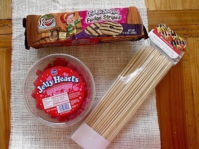 Лига жратвы: Цветочки из печенья и мармелада