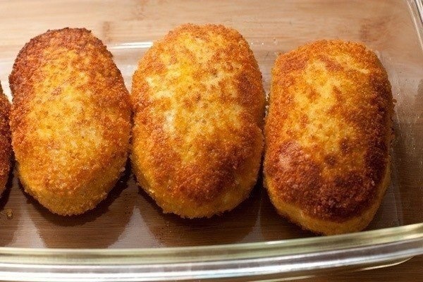 Птица: ФОТО РЕЦЕПТ: Золотистые куриные зразы с вешенками