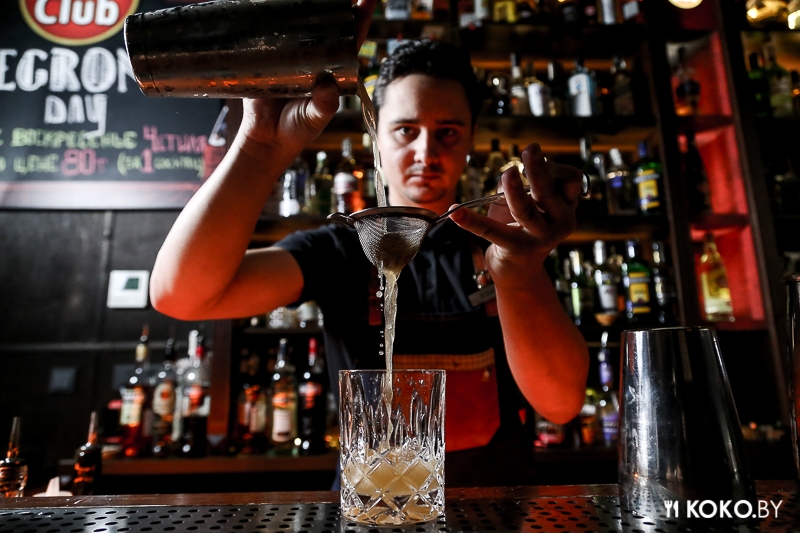 Заведения: «BarDuck (БарДак)» – коктейль бар на Гикало около Clever Irish Pub и Гвоздя