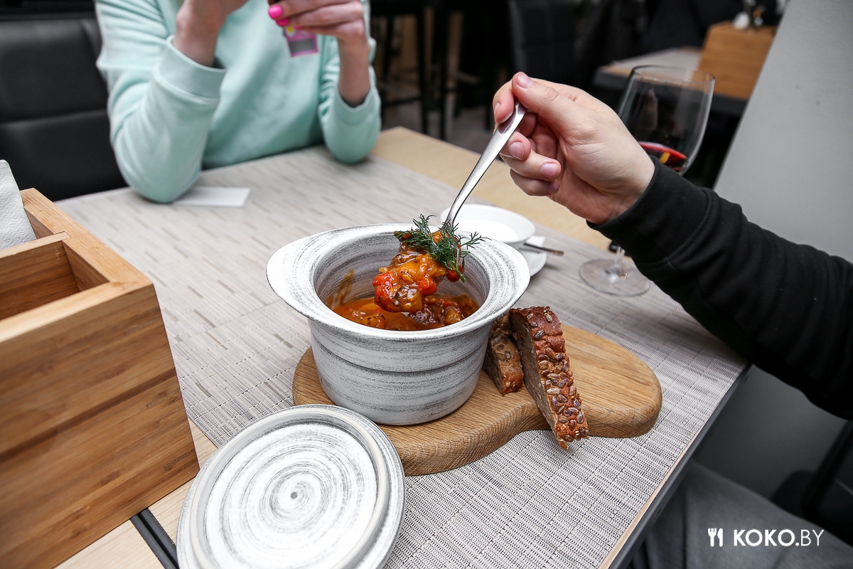 Заведения: Даю отчет по первой в стране бейгл станции в лобби-кафе «Beans & Leaves»