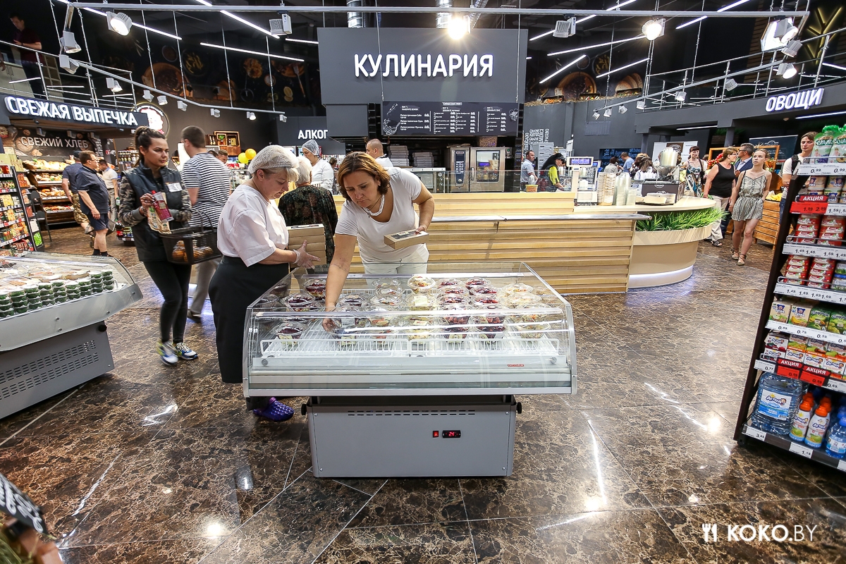 Минск: Вместо китайского ресторана «Панда» теперь двухэтажный супермаркет с фуд-кортом