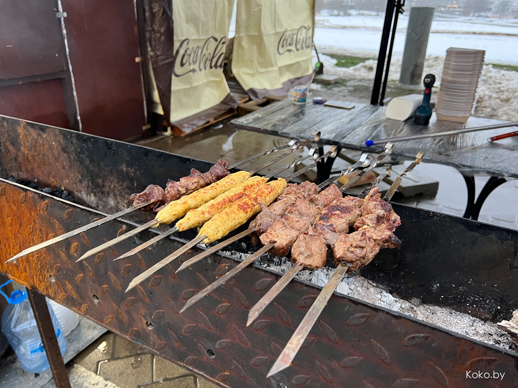 Куда сходить вечером? Прошлись по новогодним ярмаркам, посмотрели цены, попили глинтвейн - фото - 40