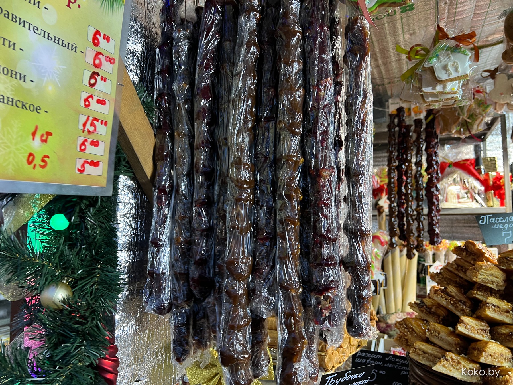 Куда сходить вечером? Прошлись по новогодним ярмаркам, посмотрели цены, попили глинтвейн - фото - 40