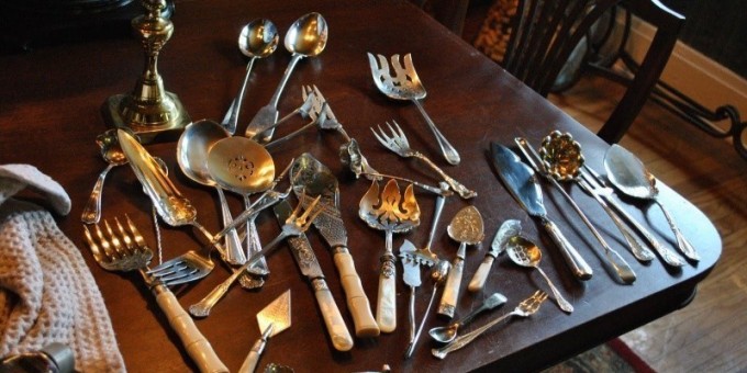 Как очистить до блеска серебро или мельхиор?