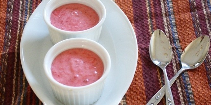 Постный клюквенный мусс на основе манной крупы