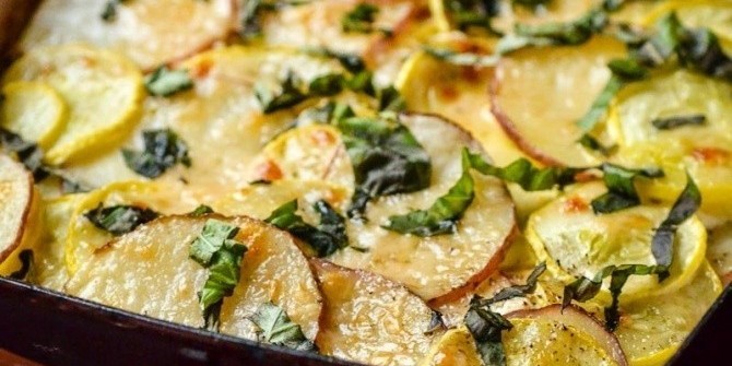 Шедевр из картофеля: Запеченный картофель в духовке с чесноком под сырной корочкой