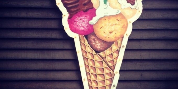 Почти мировой рекорд: Минчанин съел 350 граммов мороженого за 34 секунды