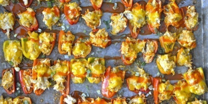 Мексиканская закуска: Острые перчики с 3 сортами сыра