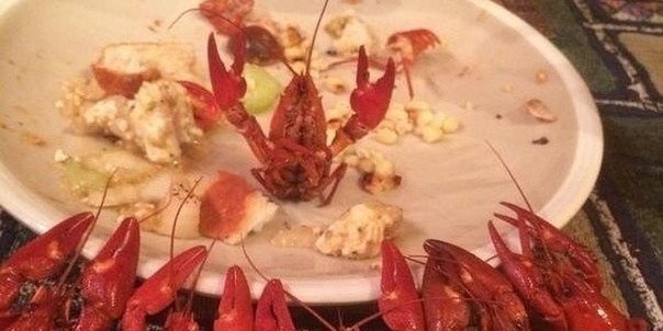 Наверное, вот из-за таких приколов жена не любит ходить со мной в рестораны