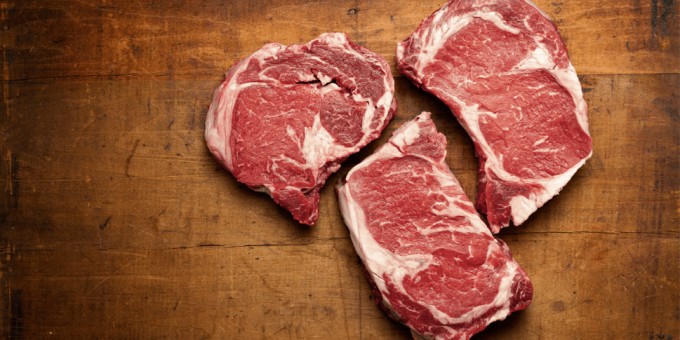 Мясная акция: 14 февраля на Комаровке – свинина по цене 60 тысяч за 1 кг