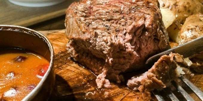 Кафе «Т.О.Ч.КА.» — может ли стейк за 115 000 руб. быть вкусным и качественным?