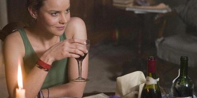 «Хороший год» — возможно, первый спокойный винный бар на безумной Зыбицкой