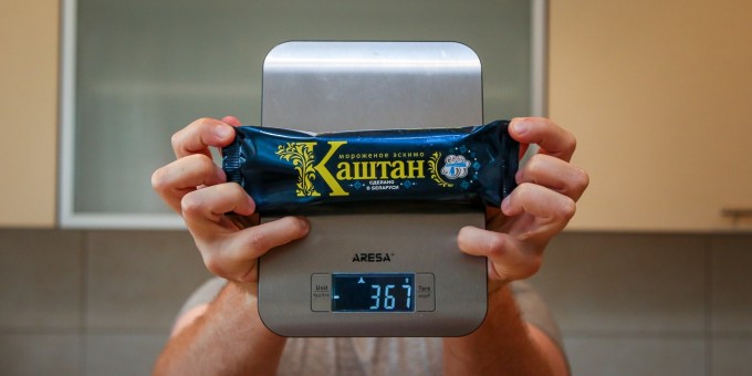 Положили на весы самое популярное у белорусов мороженое и выяснили, кто нас пытается нагреть