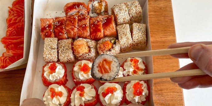 Выстрелил в упор по кафе с доставкой суши и морепродуков «Друзья Рыб»