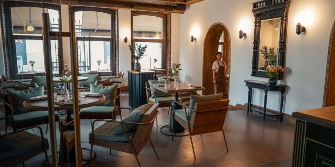 Новый «Дарлинг» - это когда три в одном: бистро, бар и лаунж, но не чайхона