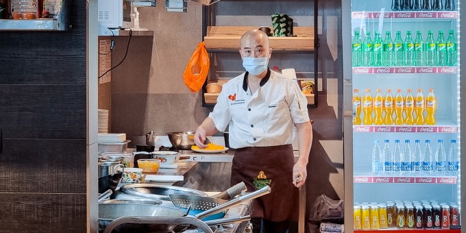 Ещё чуть-чуть - и турецкий рынок. Сколько стоит пообедать в новых кафе «Галереи Минск»