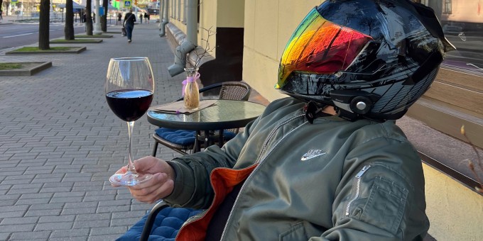 Новый бюджетный винный бар «Мариарти»: Наполеон ресторанного мира или ошибка дизайнера?!