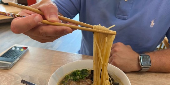 Достал палочки! Тест первого кафе японской уличной еды от известного бренда одежды «Сакагучи»